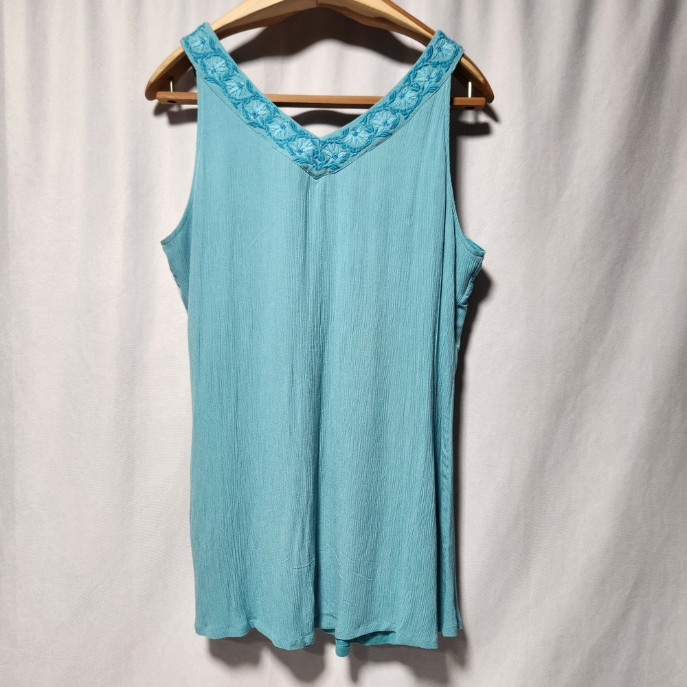 Soft Surroundings Blue Embroidered V-Neck Tank Top Sleeveless turquoise Medium - Picture 2 of 6